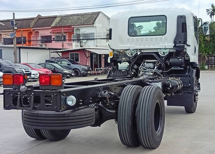 Used 10
                    ISUZU
                     for Sale Image