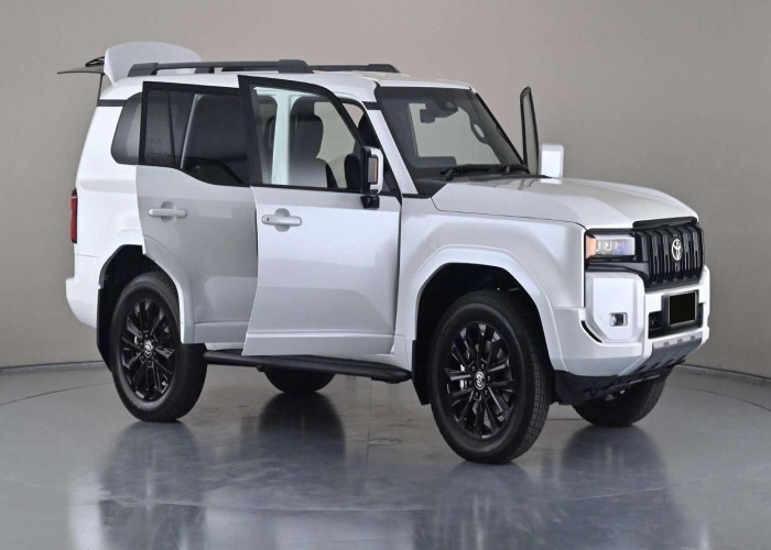 Used 1
                    TOYOTA
                     for Sale Image