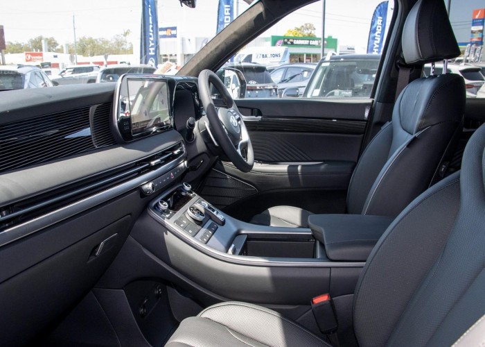 Used 1
                    HYUNDAI
                     for Sale Image