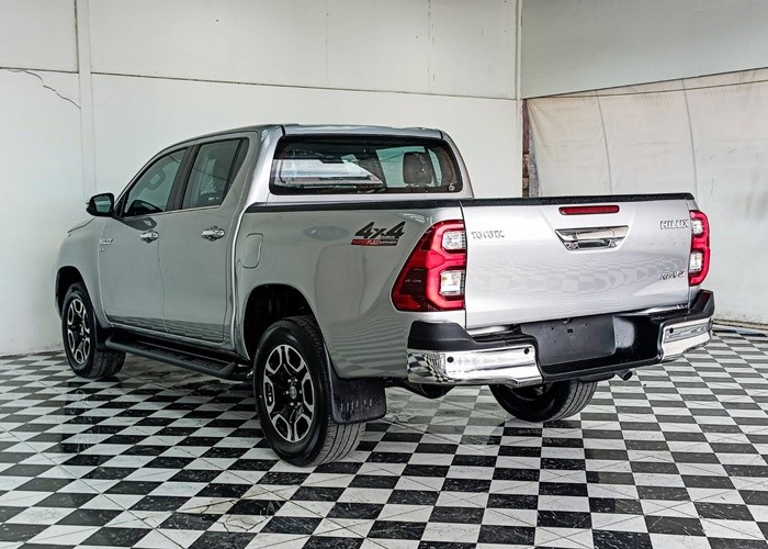 Used 8
                    TOYOTA
                     for Sale Image