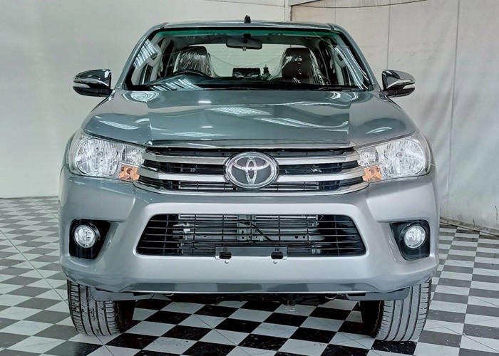 Used 8
                    TOYOTA
                     for Sale Image