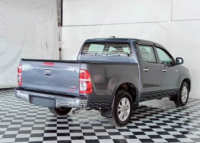 Used 7
                    TOYOTA
                     for Sale Image