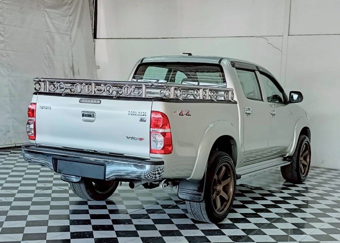 Used 7
                    TOYOTA
                     for Sale Image