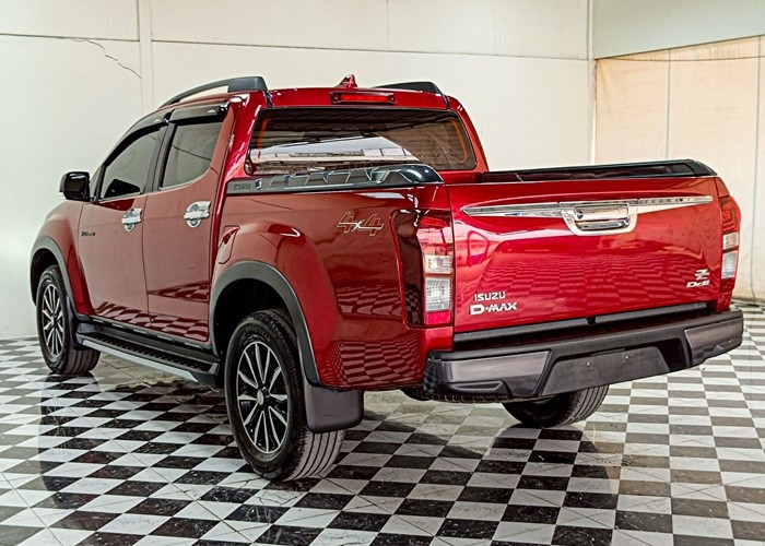 Used 3
                    ISUZU
                     for Sale Image