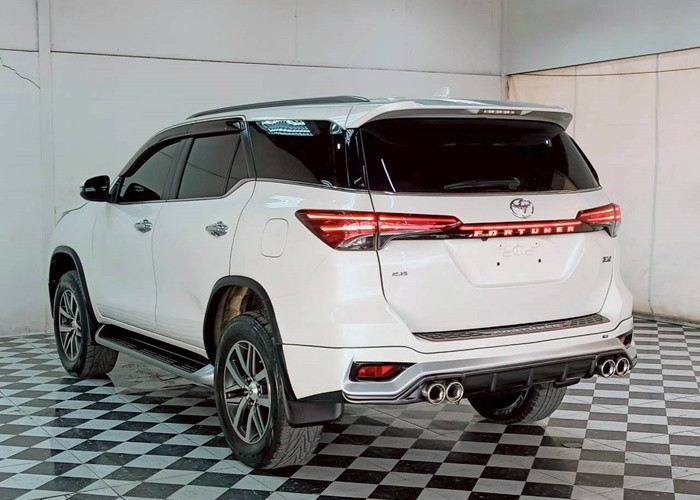 Used 3
                    TOYOTA
                     for Sale Image