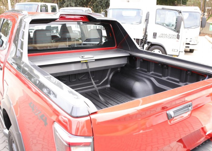 Used 1
                    ISUZU
                     for Sale Image