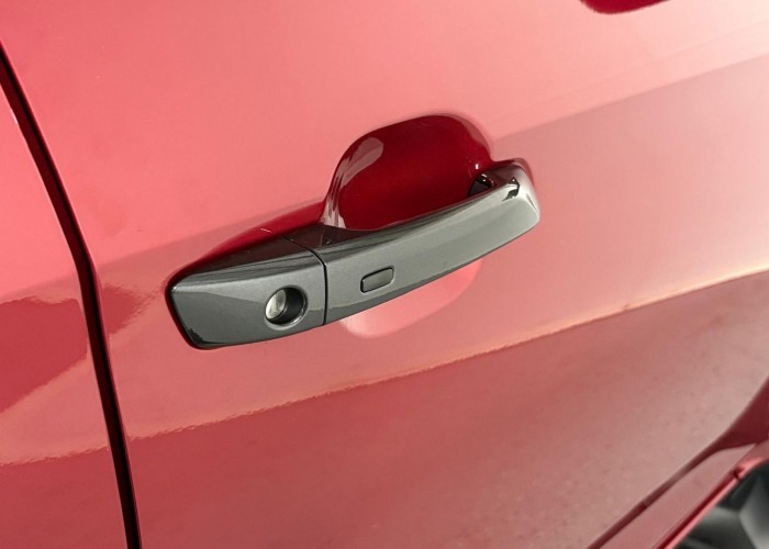 Used 1
                    ISUZU
                     for Sale Image